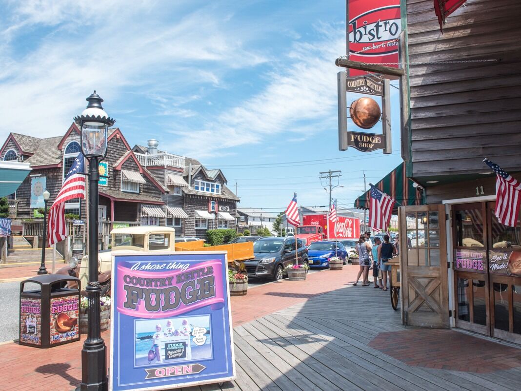 Picture of Bay Village/Schooners Wharf