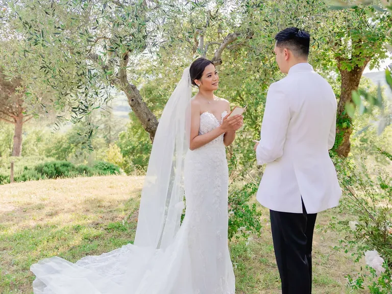 Simple Outdoor Wedding Ceremony in Tuscany