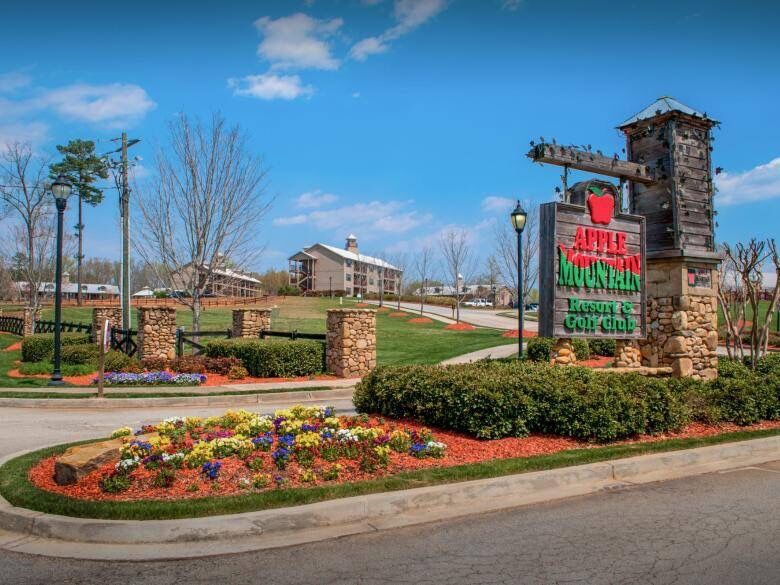 Picture of Holiday Inn Apple Mountain Resort at Clarkesville, GA