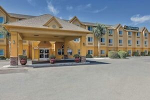 Picture of La Quinta Inn & Suites by Wyndham Tulare