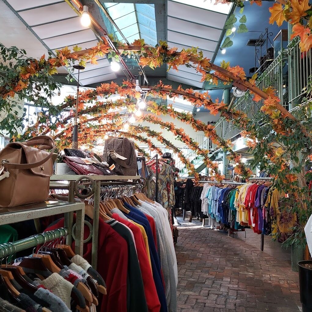 Picture of Melrose Ave Shopping District