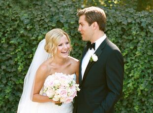 Alyssa Mitchell (30 and an executive assistant) and Jason Shamus (27 and an agency development manager) were married at her family home. "I always dre