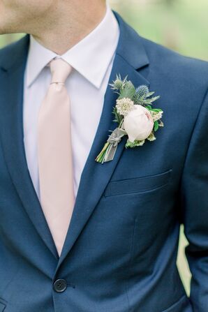 Natural, Spring-Inspired Boutonniere