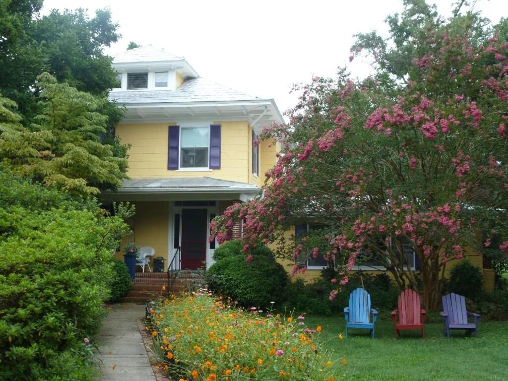Picture of Back Inn Time B&B