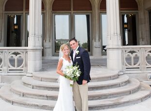Christina and Michael exchanged vows in an elegant ceremony in Newport, RI. The couple incorporated simple vintage elements in soft pastel colors to c