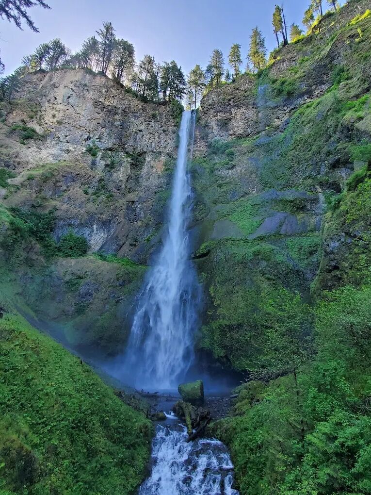 Picture of Multnomah Falls