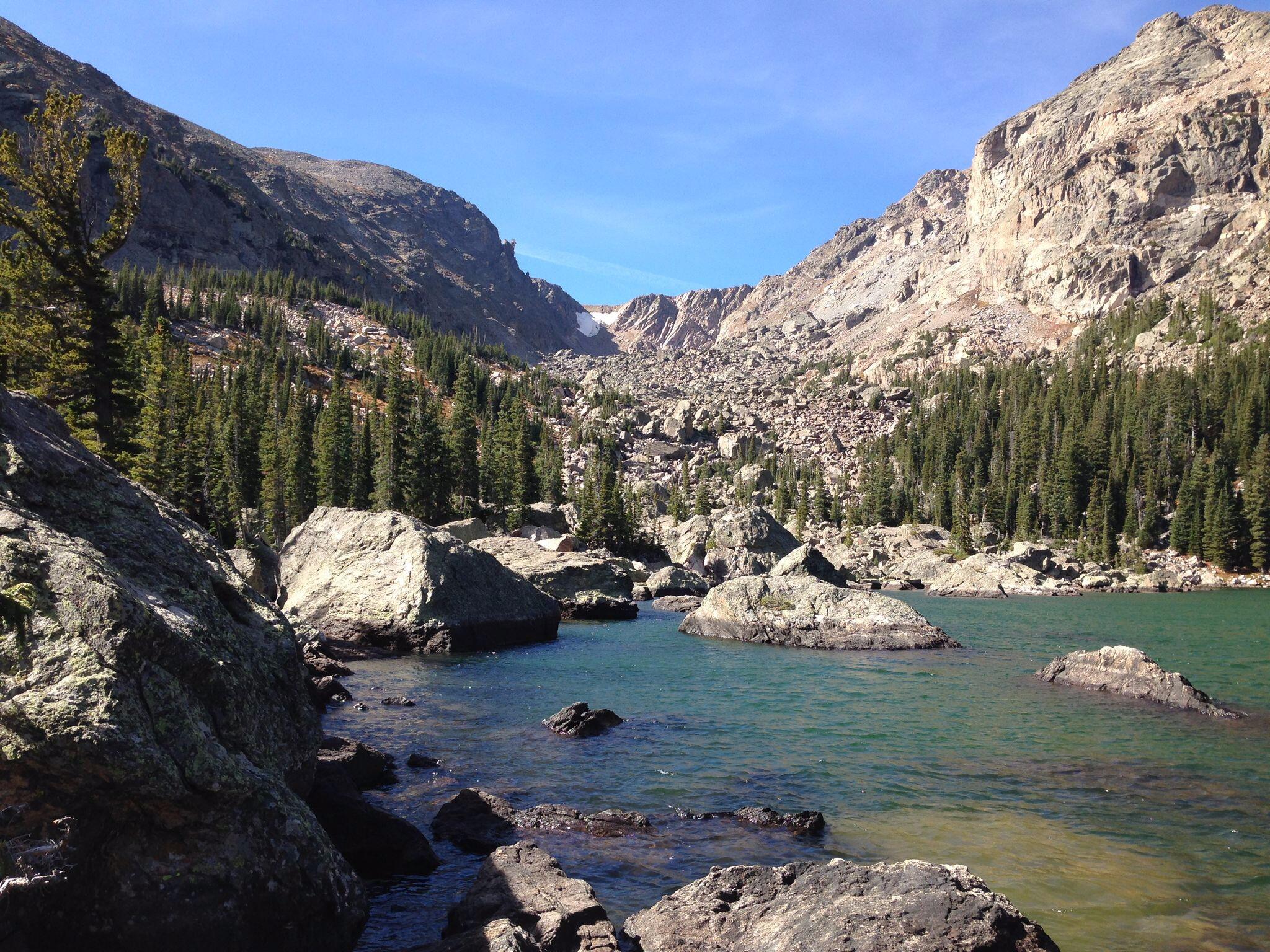 Picture of Lake Haiyaha