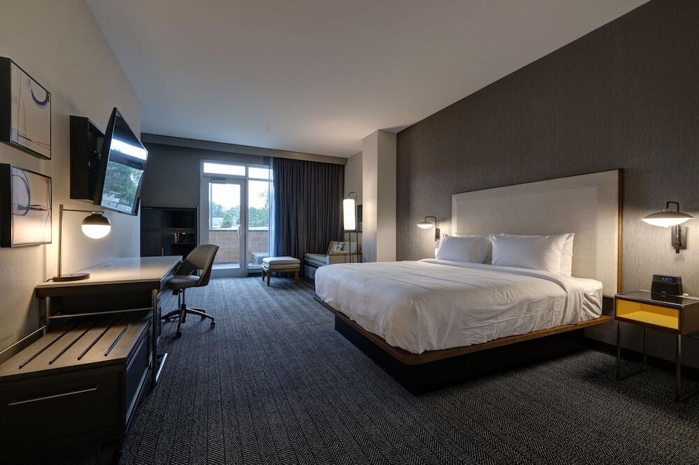 Picture of Courtyard by Marriott Iowa City University Heights
