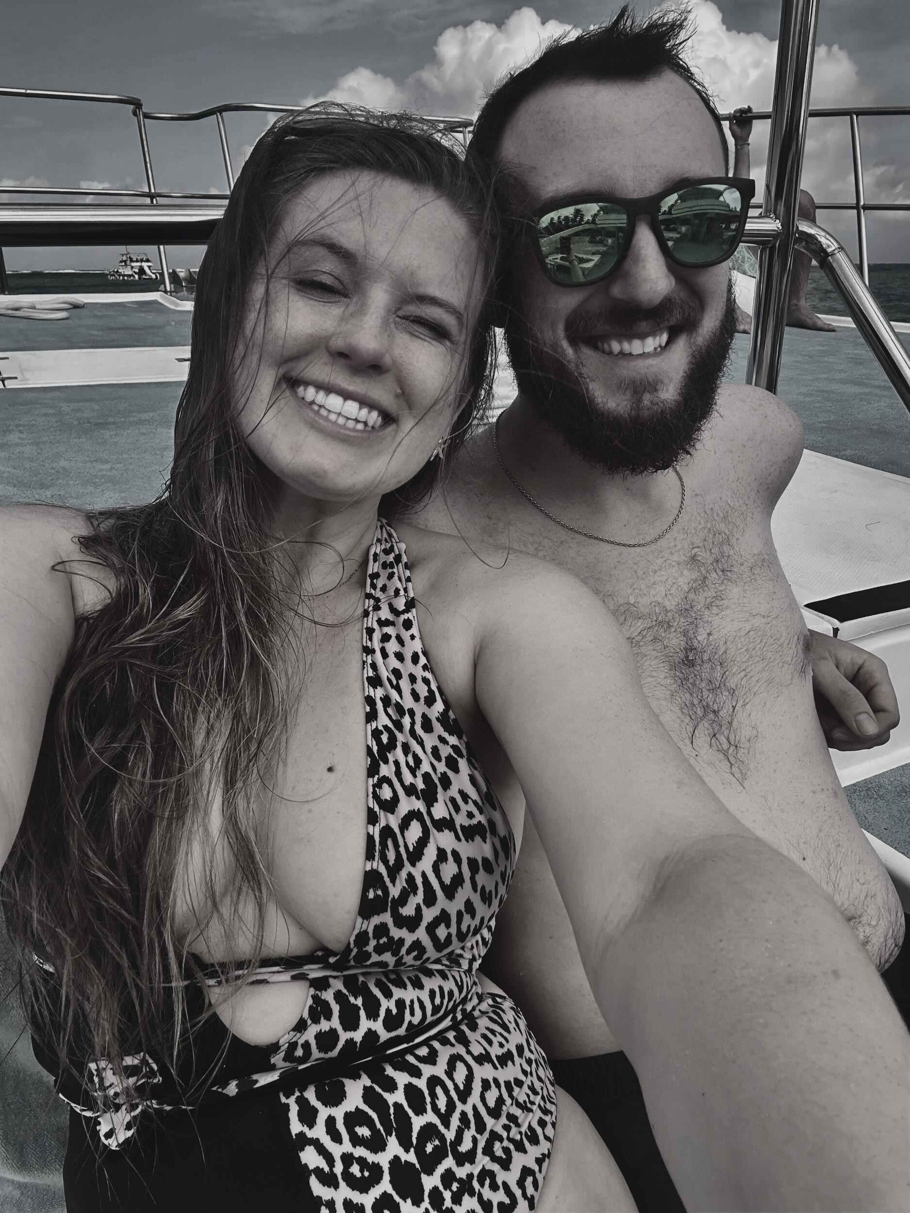 We traveled to Punta Cana for Eric's 30th Birthday! We enjoyed sitting on the beach, drinking from coconuts, snorkeling, and trying delicious new foods.