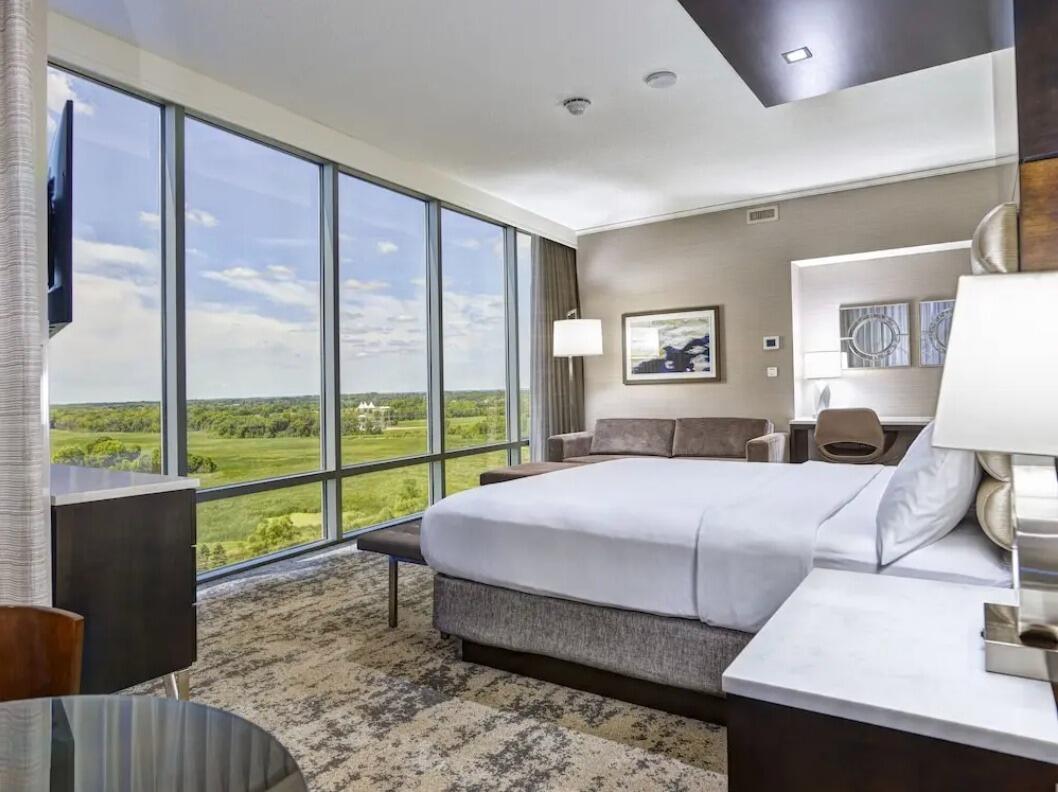 Picture of Mystic Lake Casino Hotel
