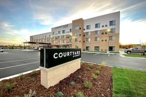 Picture of Courtyard by Marriott East Lansing Okemos