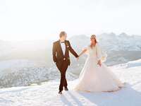 Winter wedding venue in Mammoth Lakes, California.