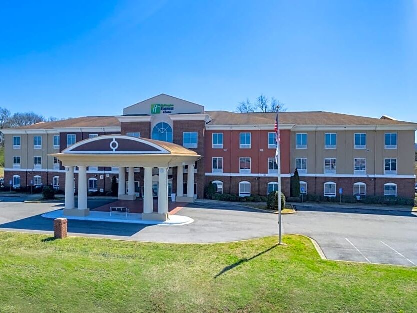 Picture of Holiday Inn Express & Suites Talladega, an IHG Hotel