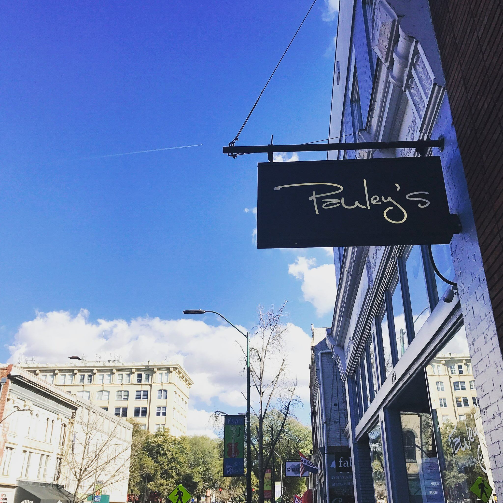 Picture of Pauley's