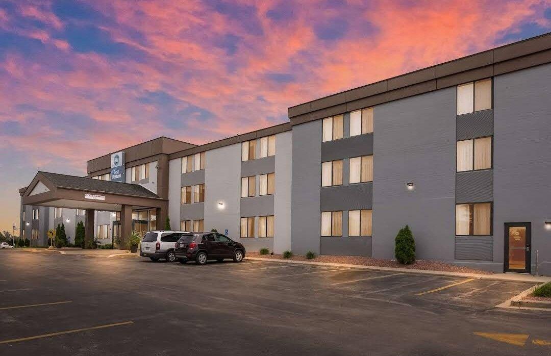 Picture of Best Western Waukesha Grand