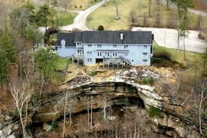 Picture of Garden Inn Bed & Breakfast at Bee Rock