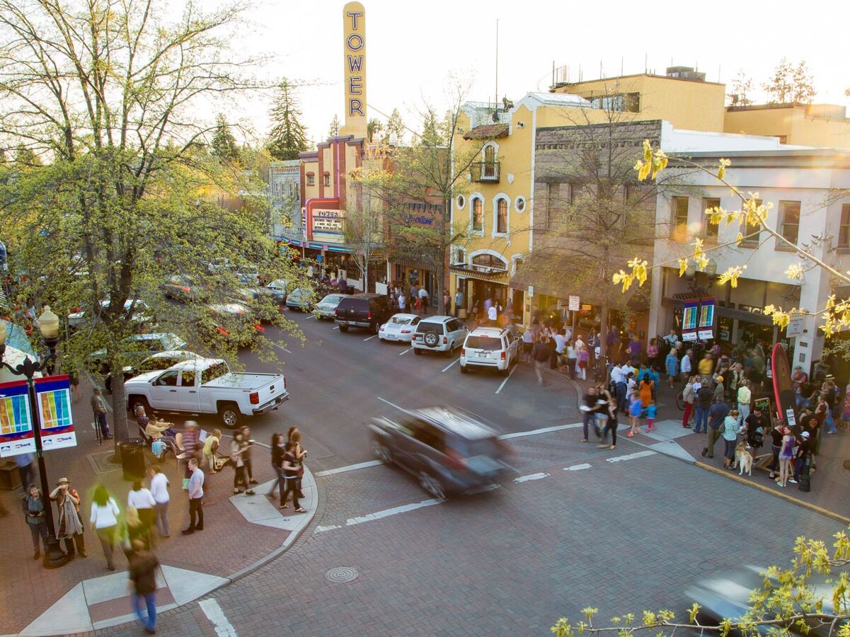Picture of Experience Downtown Bend