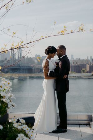Brooklyn Couples Shares First Look with Skyline Views