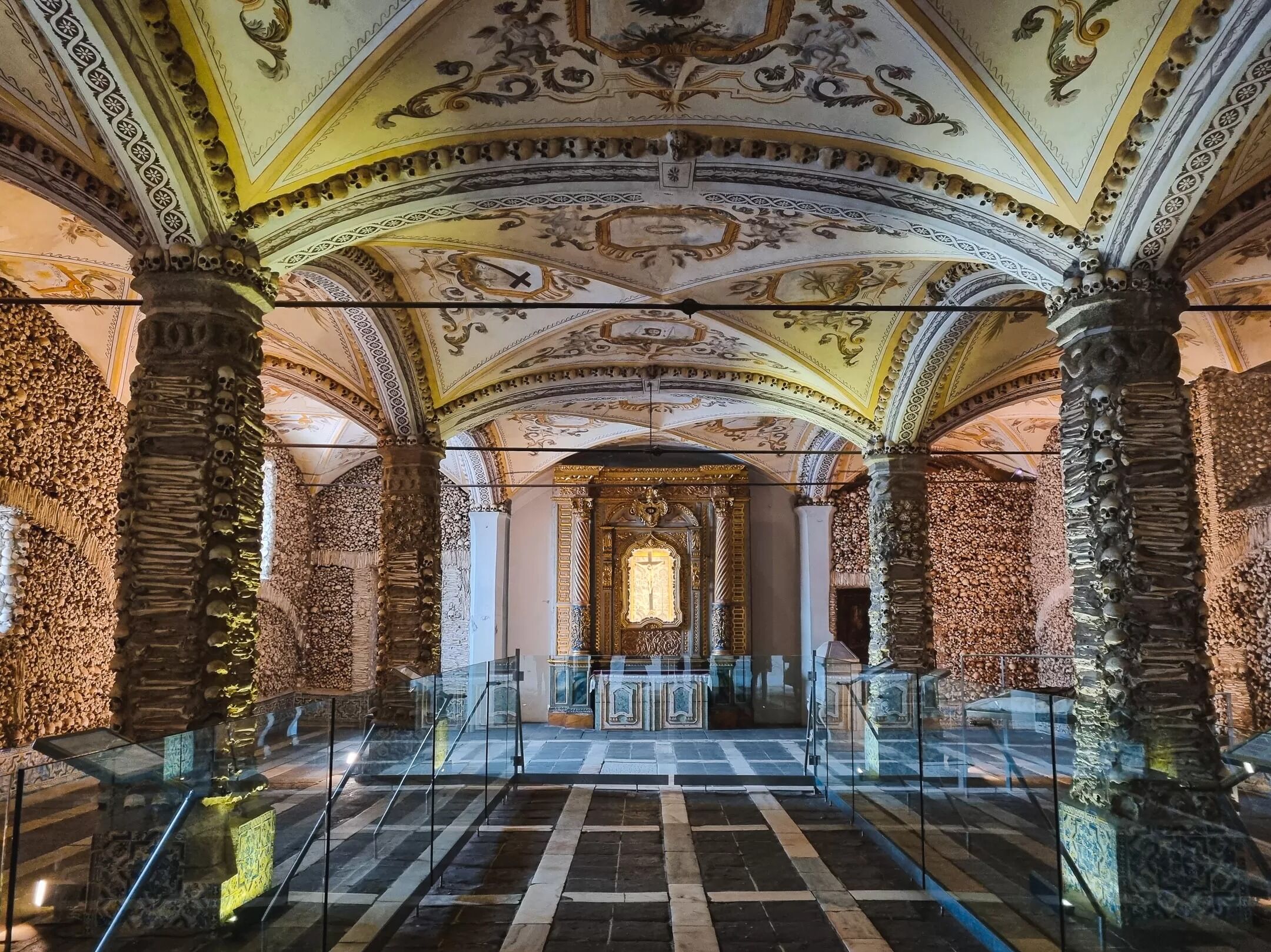 Picture of Capela dos Ossos (Évora)