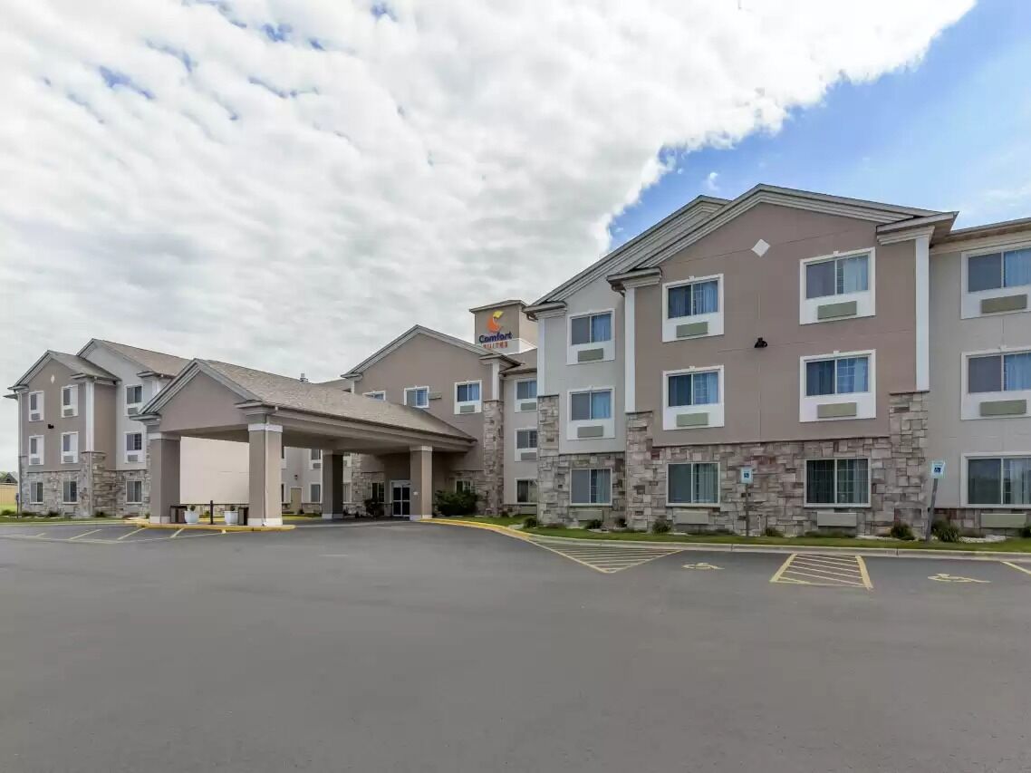 Picture of Comfort Suites Delavan - Lake Geneva Area