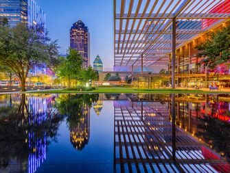 Dallas bachelorette Party Guide - Dallas at night