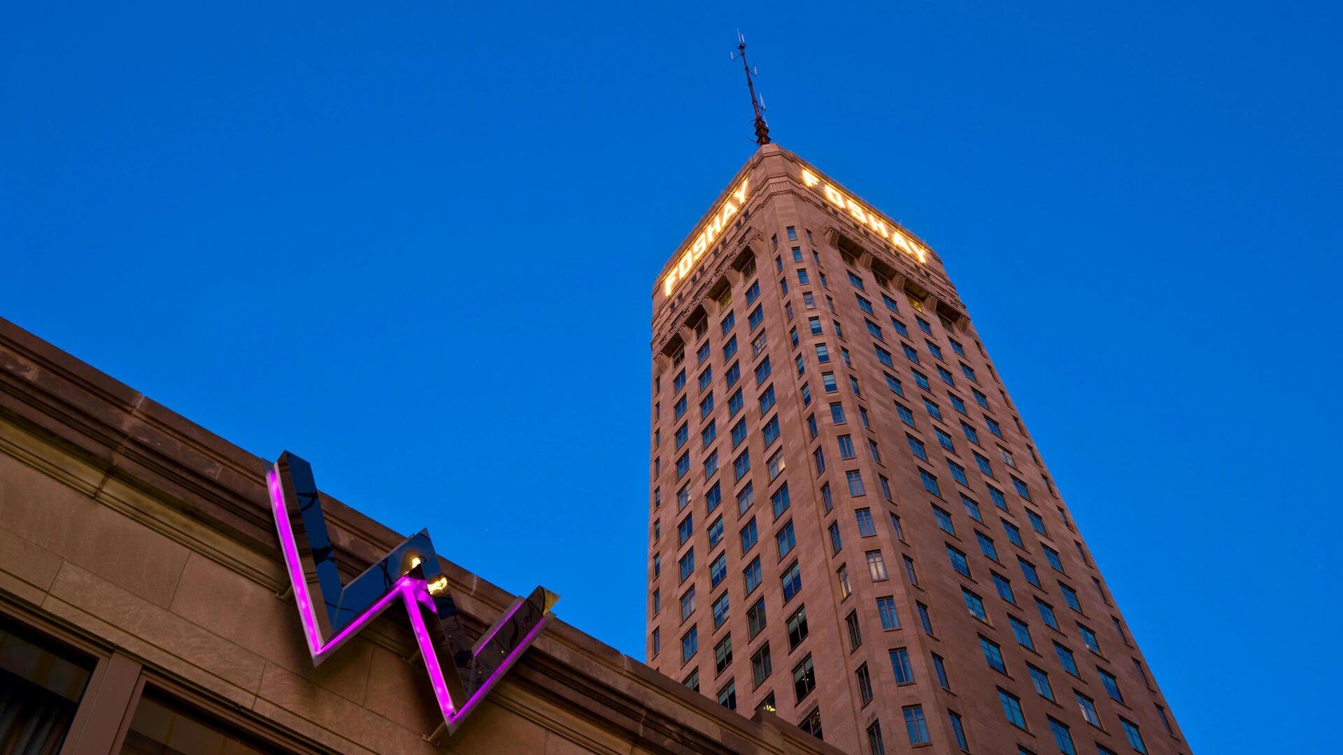Picture of W Minneapolis - The Foshay