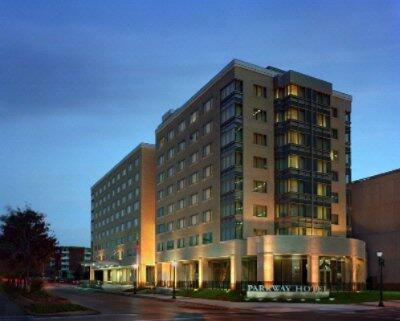 Picture of The Parkway Hotel