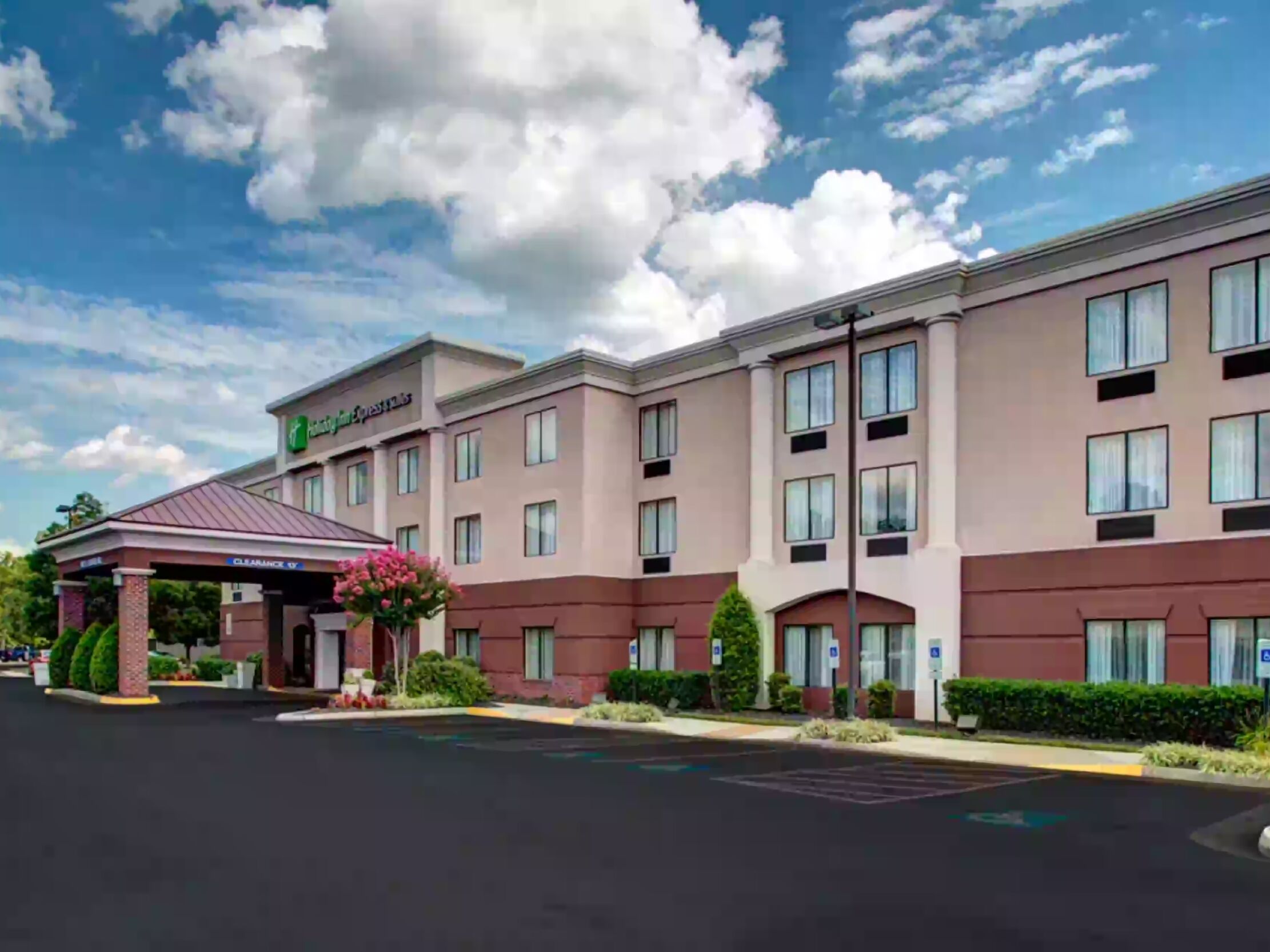 Picture of Holiday Inn Express & Suites Richmond North Ashland