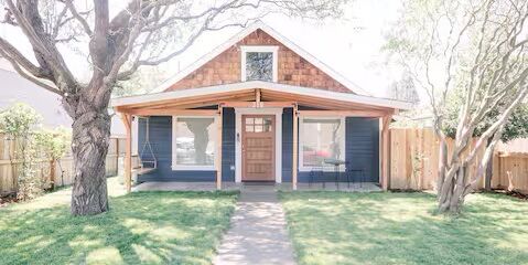 Picture of Cottage In Grants Pass