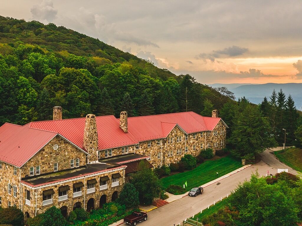 Picture of Mountain Lake Lodge
