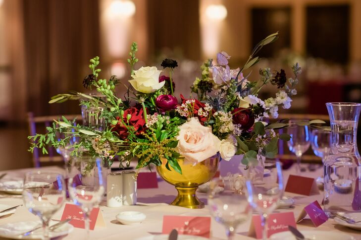 Simple, Low Centerpiece With Roses