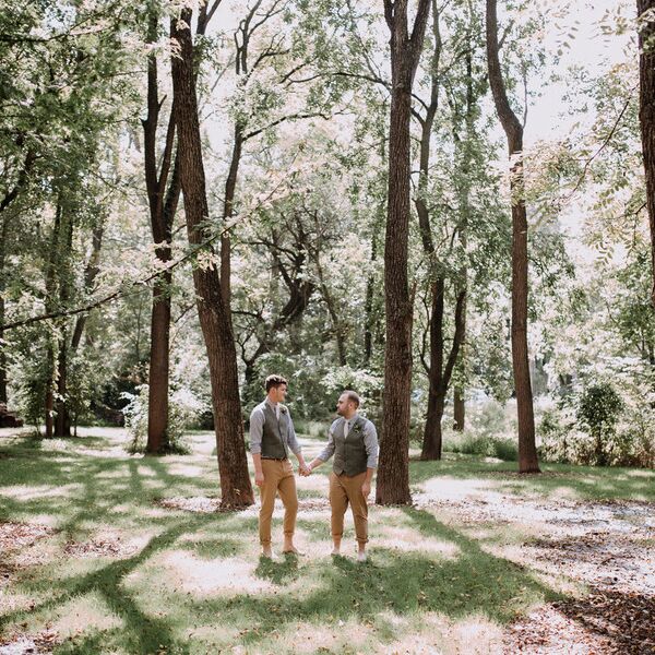 Forest woodland wedding engagement photo ideas