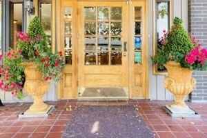 Picture of Coachman Inn & Suites