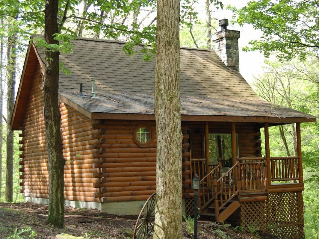 Picture of Breezewood Cabins - Oak Dale