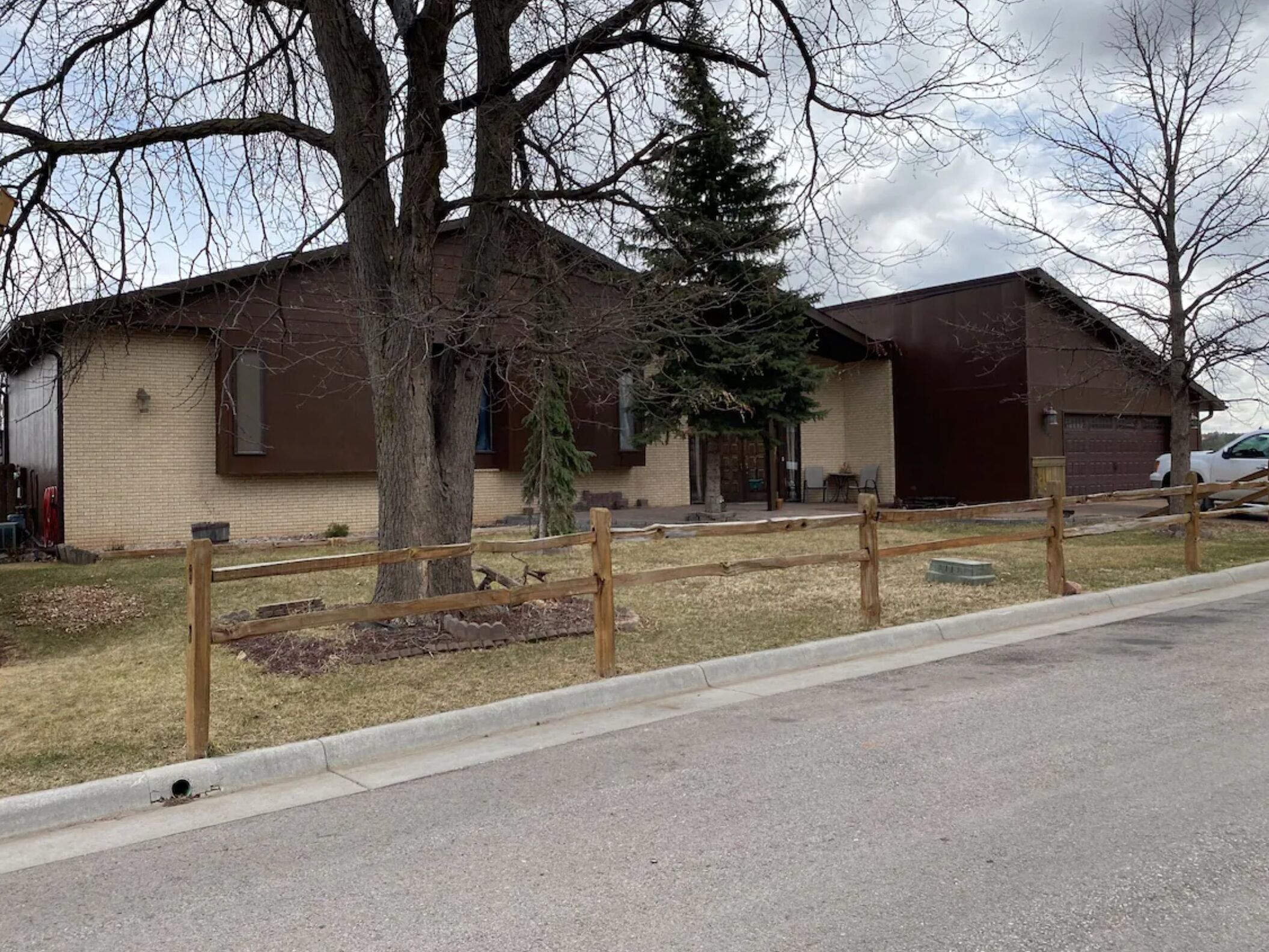 Picture of VRBO   Above Canyon Lake - Sleeps 16