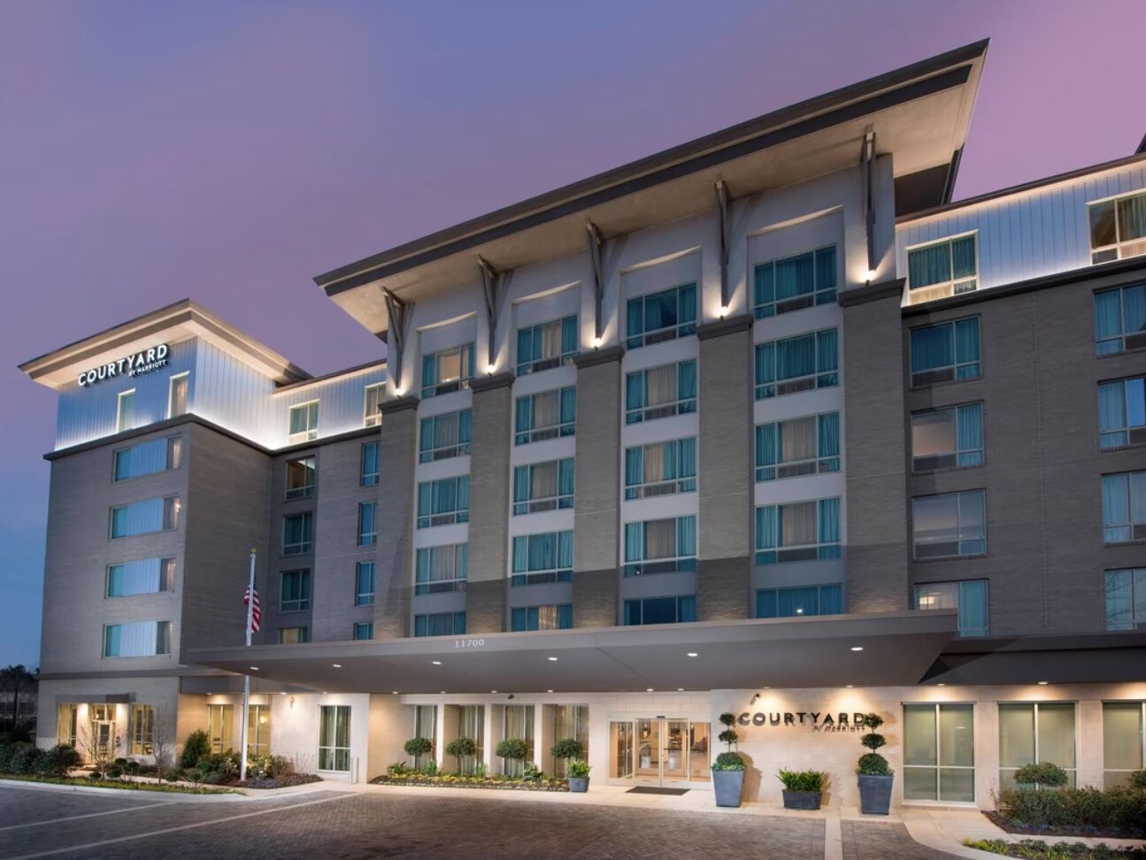 Picture of Courtyard Atlanta Alpharetta/Avalon Area