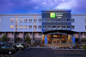 Picture of Holiday Inn Express & Suites Colorado Springs Central