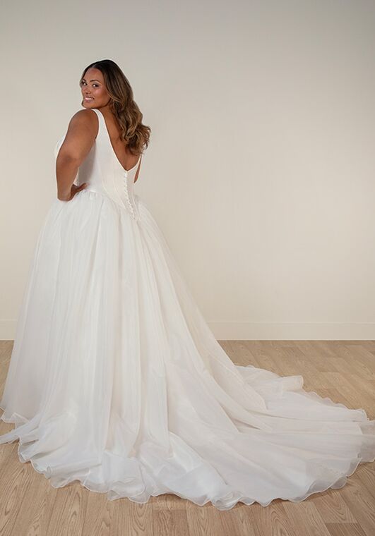 Stella York SY8222+ Ball Gown Wedding Dress - 3