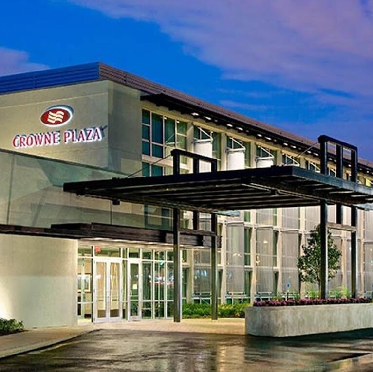 Picture of Crowne Plaza Lombard Downers Grove, an IHG Hotel