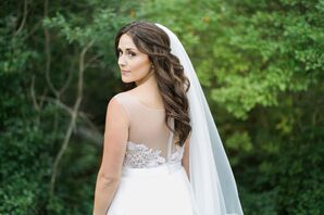 Wavy Down Bridal Hairstyle with Veil