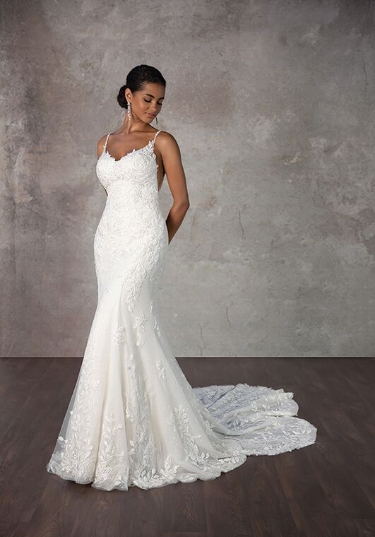 Essense of Australia D4223 Fit-and-Flare Wedding Dress - 6
