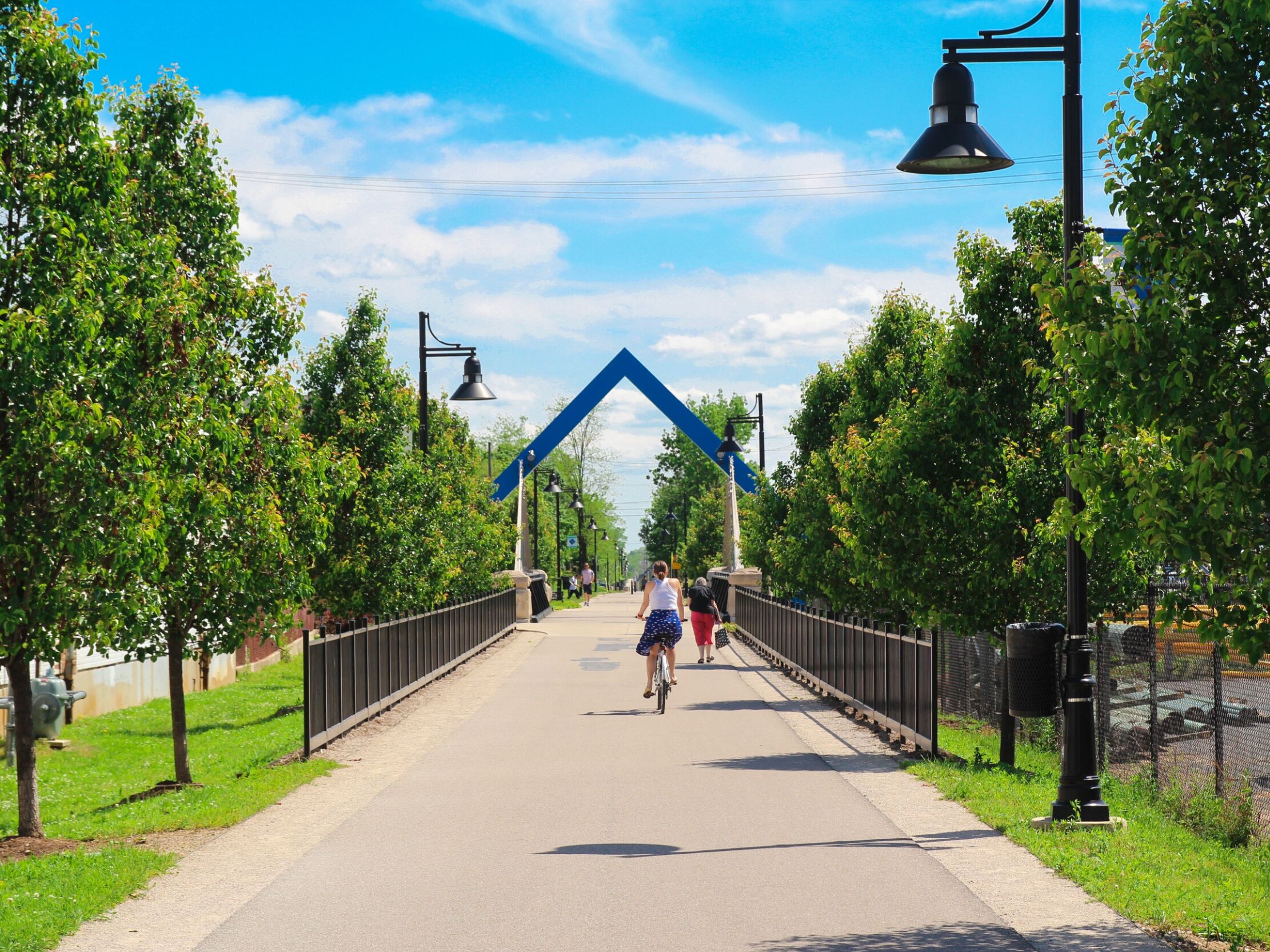 Picture of B-Line Trail