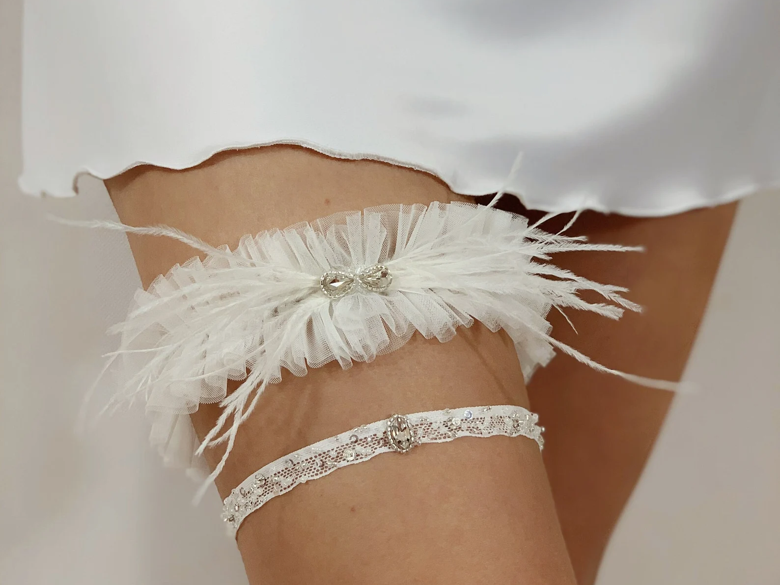 17 gorgeous bridal hair accessories from David's Bridal, Revolve