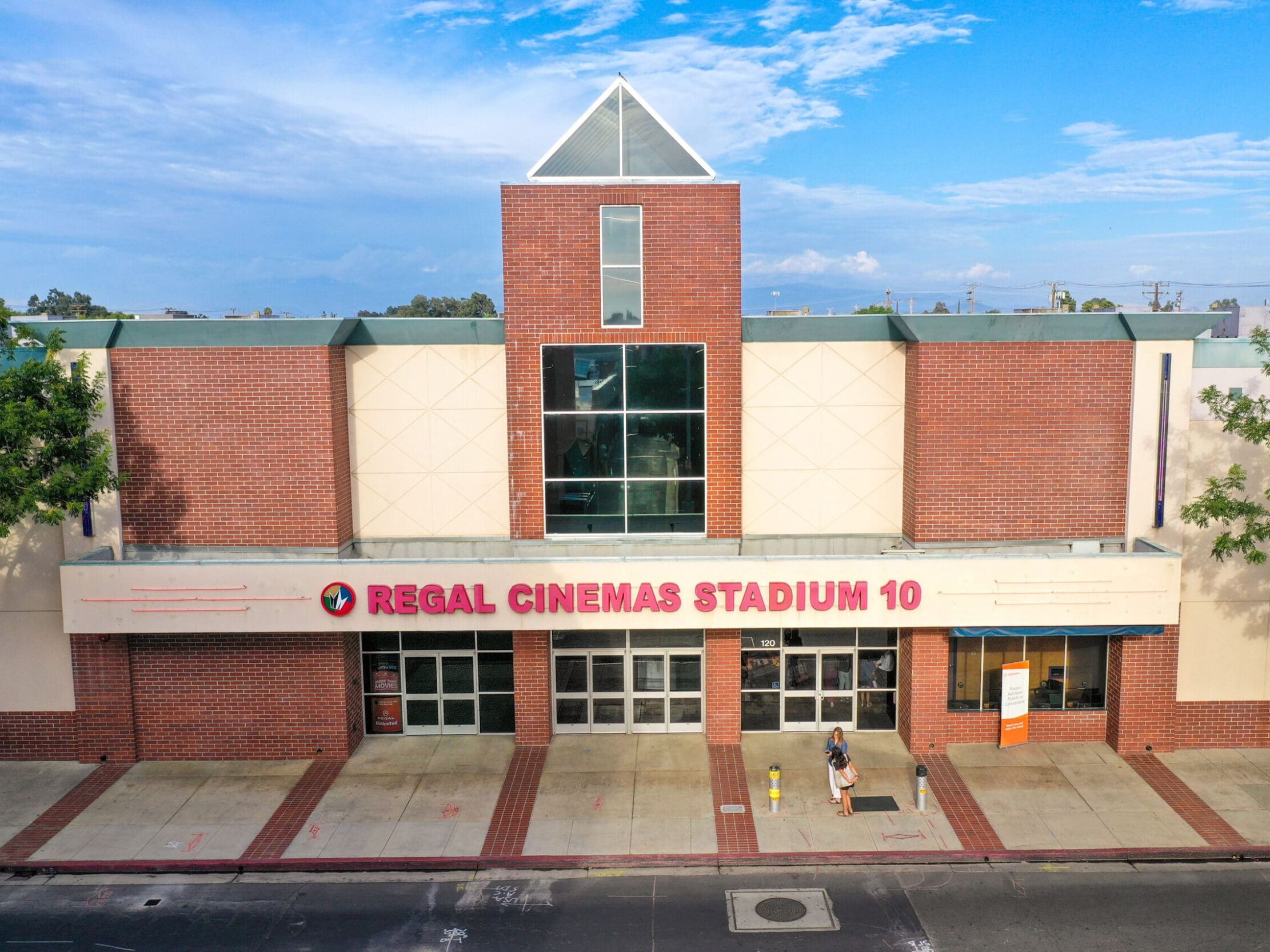 Picture of Regal Visalia