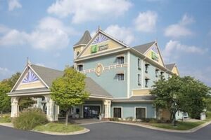 Picture of Holiday Inn Express Holland an IHG Hotel