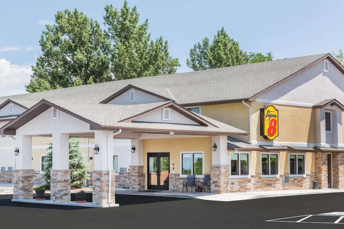 Picture of Super 8 by Wyndham Montrose