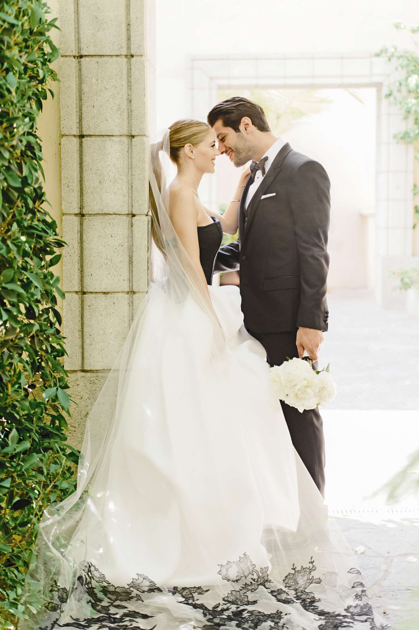 A Black & White Chic Wedding at Hotel Bel Air in Los Angeles, California