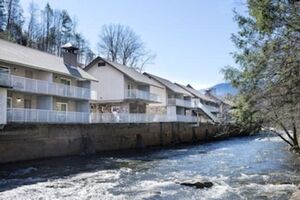 Picture of Rocky Waters Motor Inn
