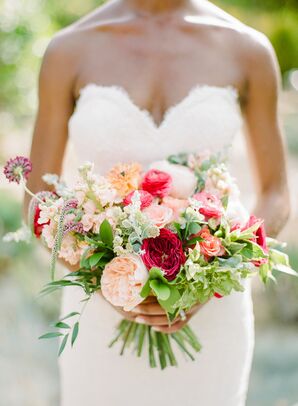 Vibrant Red-and-Peach Bouquet at Summer Wedding