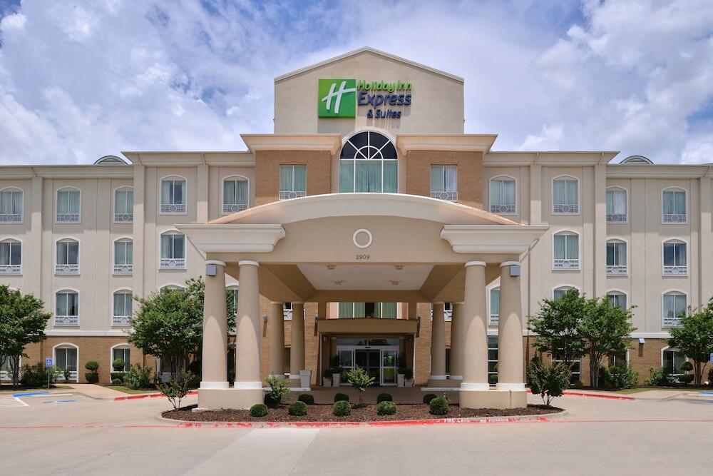 Picture of Holiday Inn Express Hotel & Suites Sherman Highway 75 by IHG